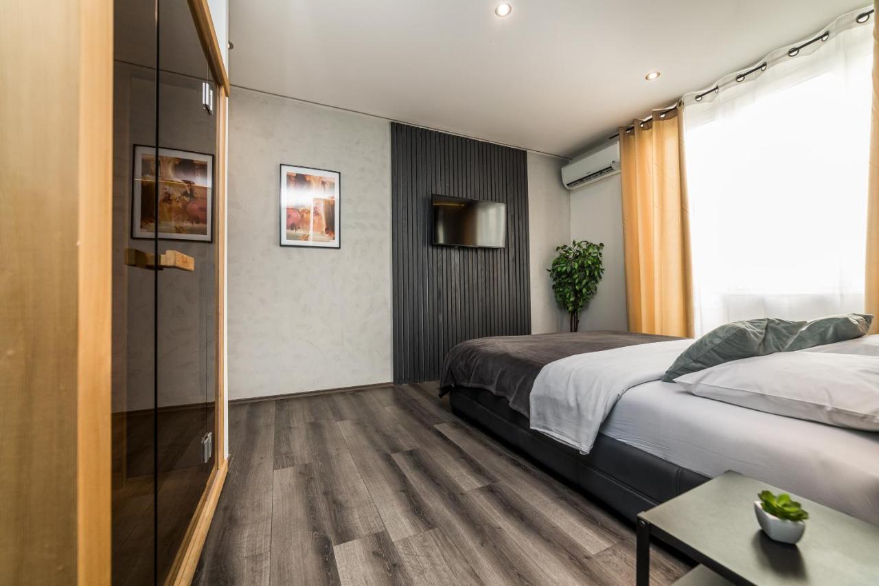 Marcel Apartment